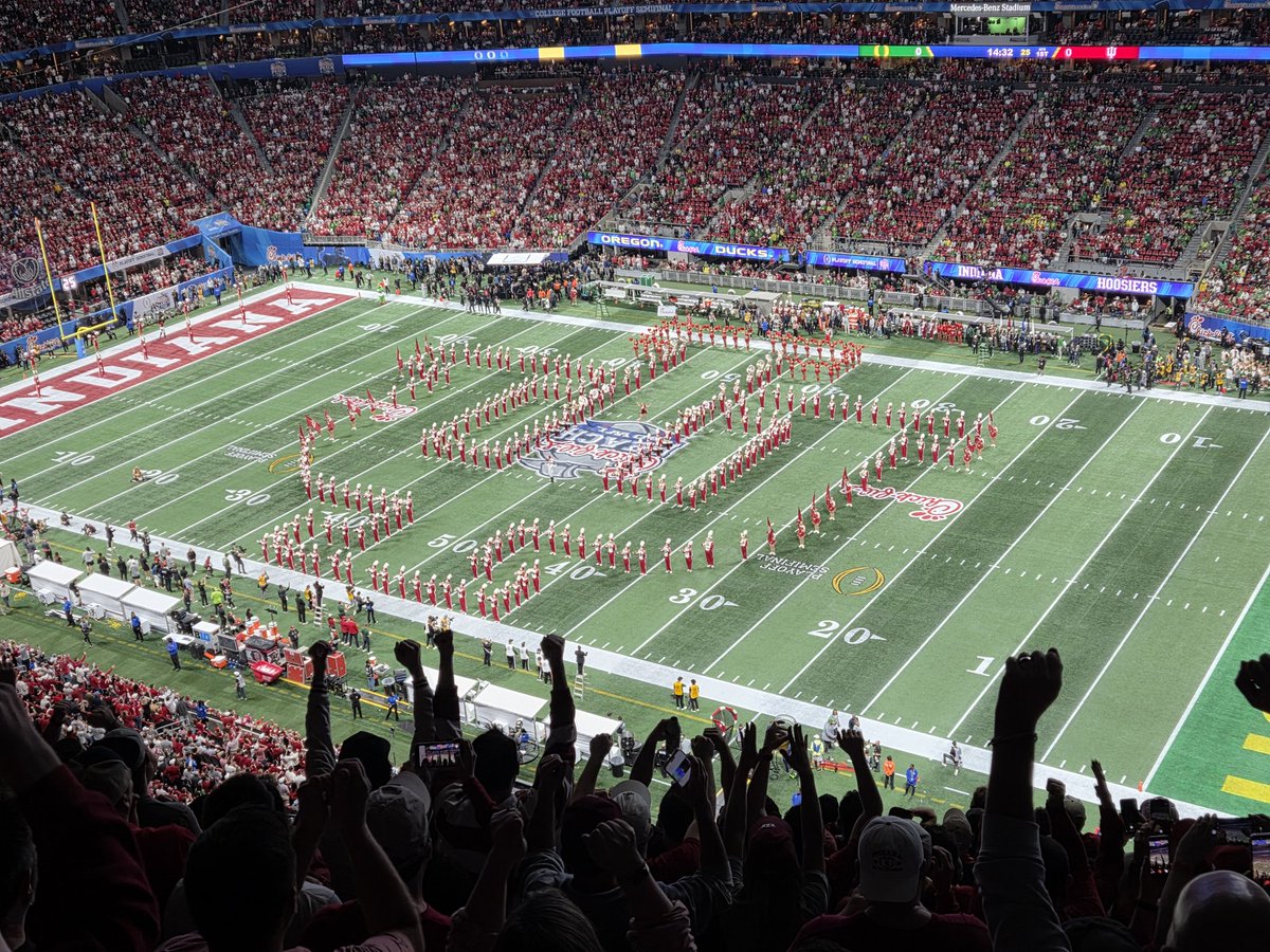 jayrobWL's tweet image. Let's finish this game!!
#iufb