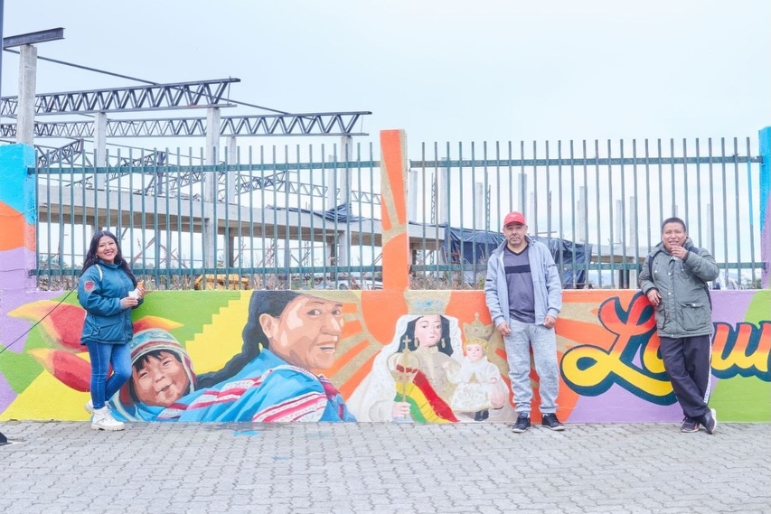 santypatriota's tweet image. 🇦🇷🇧🇴 La Municipalidad de Ushuaia se vendió a la Patria Grande, e inauguró la "Plaza Estado Plurinacional de Bolivia".

Cuando los bolivianos en esa ciudad no hicieron otra cosa que afear el paisaje, talando bosques y construyendo villas miseria, como El Escondido y El Cañadón.