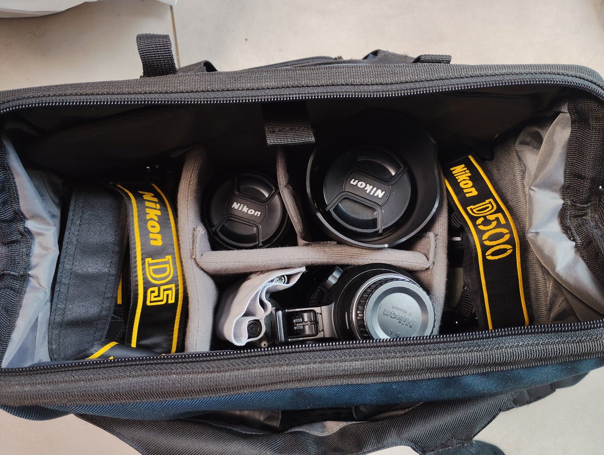 WingDeployment's tweet image. 結婚式用装備重くて死にそう