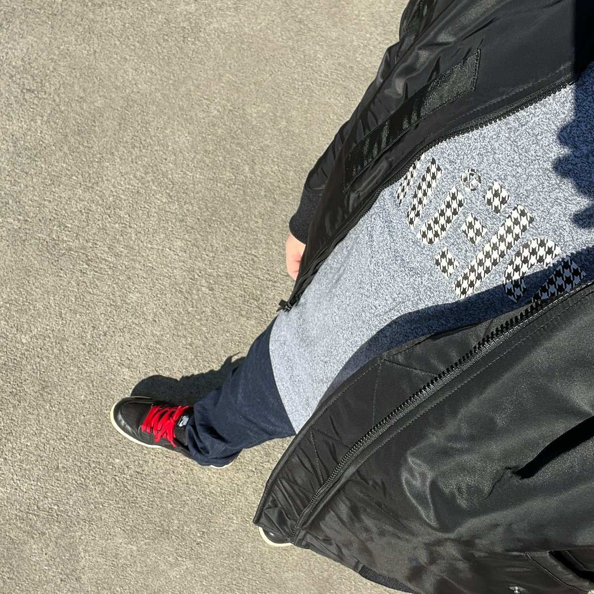 poupelle_numata's tweet photo. さて、買い物にでも行きますかね😚
雪は残ってるけど、天気が良いから気持ちが良いですね☀️
あ、みなさまこんにちは✨
#SAPEur福袋
#sbdunk https://t.co/qav3BGFx38