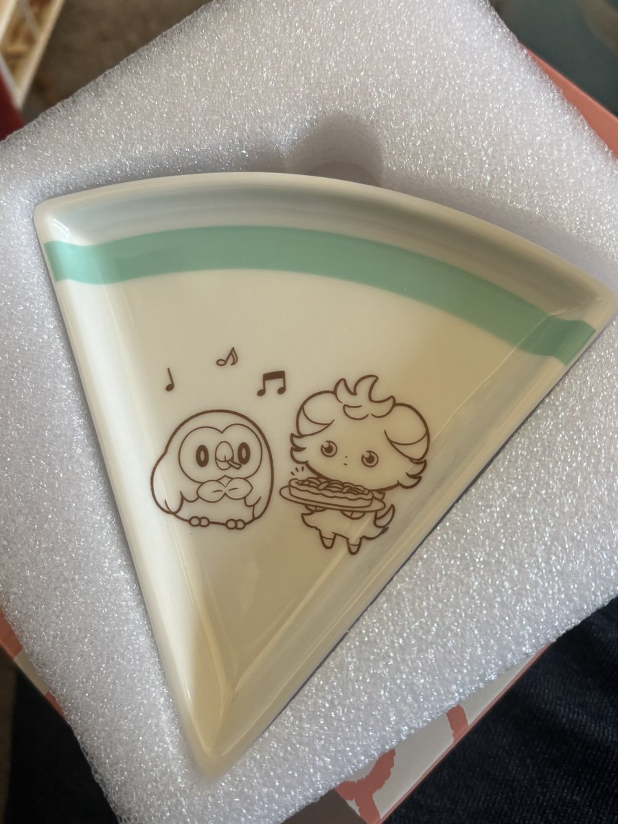 つんつん tweet media