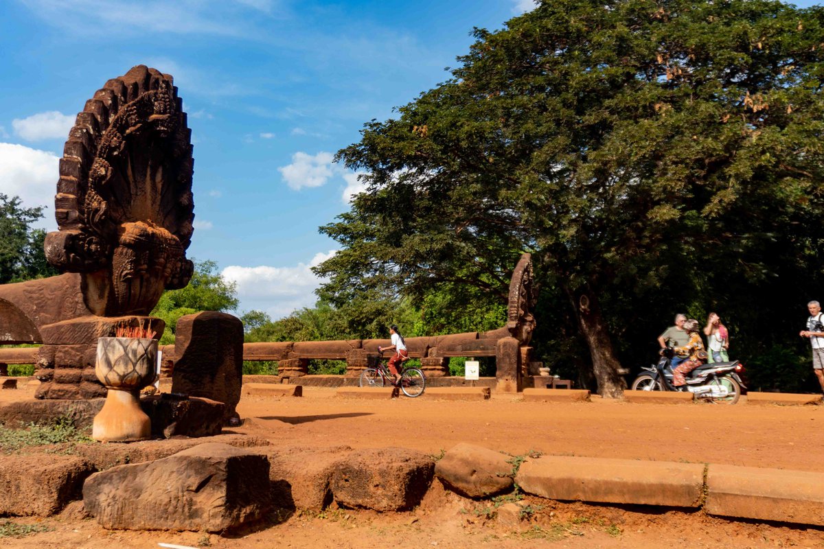 reggie8z's tweet photo. Kampong Kdei Bridge, a Bayon-style corbelled stone-arch bridge from the Angkorian period, is located in Chi Kreng District, Siem Reap Province, approximately 60 kilometres east of Siem Reap city. (Jan 6.2026)
© PhotoX https://t.co/bFx8mupnMd
