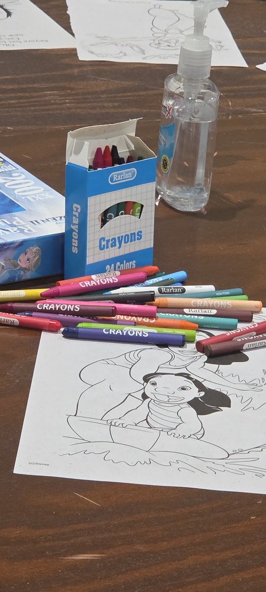 YbreezyS's tweet image. Im glad that they provide food at the DLCs now!