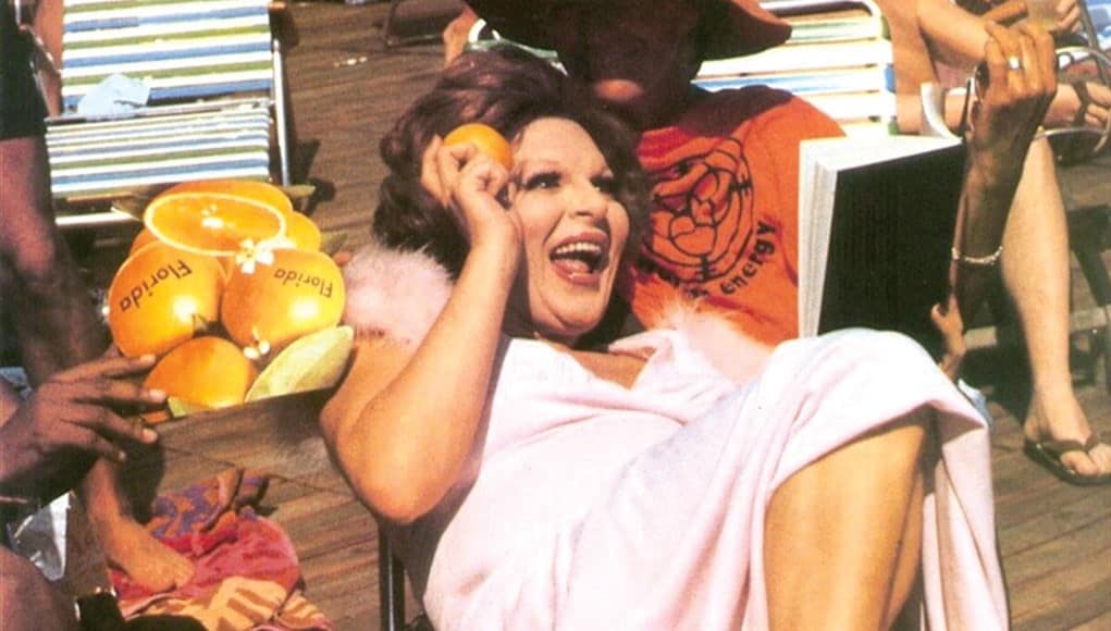 DrBuzz_Forensic's tweet image. Actor &amp;amp; female impersonator &amp;amp; nightclub performer Craig Russell was #BornOnThisDay,Jan. 10, 1948. Once president of Mae West's fan club &amp;amp; once her secretary, he is remembered today for his role in the film, Outrageous (1977). Passed in 1990 (age 42) from #AIDS #RIP #GoneTooSoon