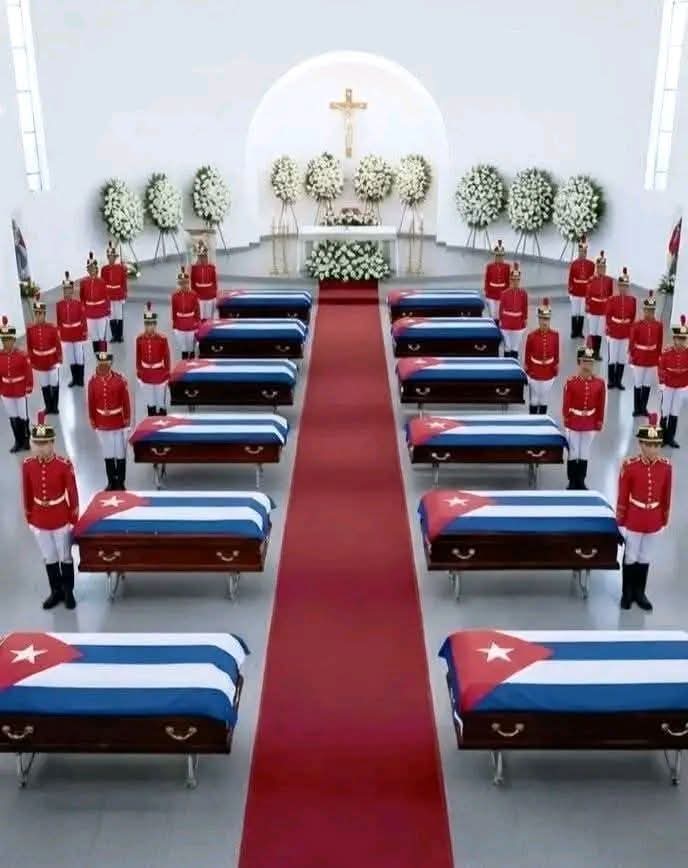 drienGR26's tweet photo. 🔵⚪🔴  Nuestros héroes de #HonorYGloria reciben homenaje en tierras Venezolanas y pronto los recibiremos en suelo patrio para homenajearlos como lo que son, #HeroesDeLaPatria.

#NosotrosVenceremos 
#PatriaOMuerteVenceremos https://t.co/STPpUzeo7M
