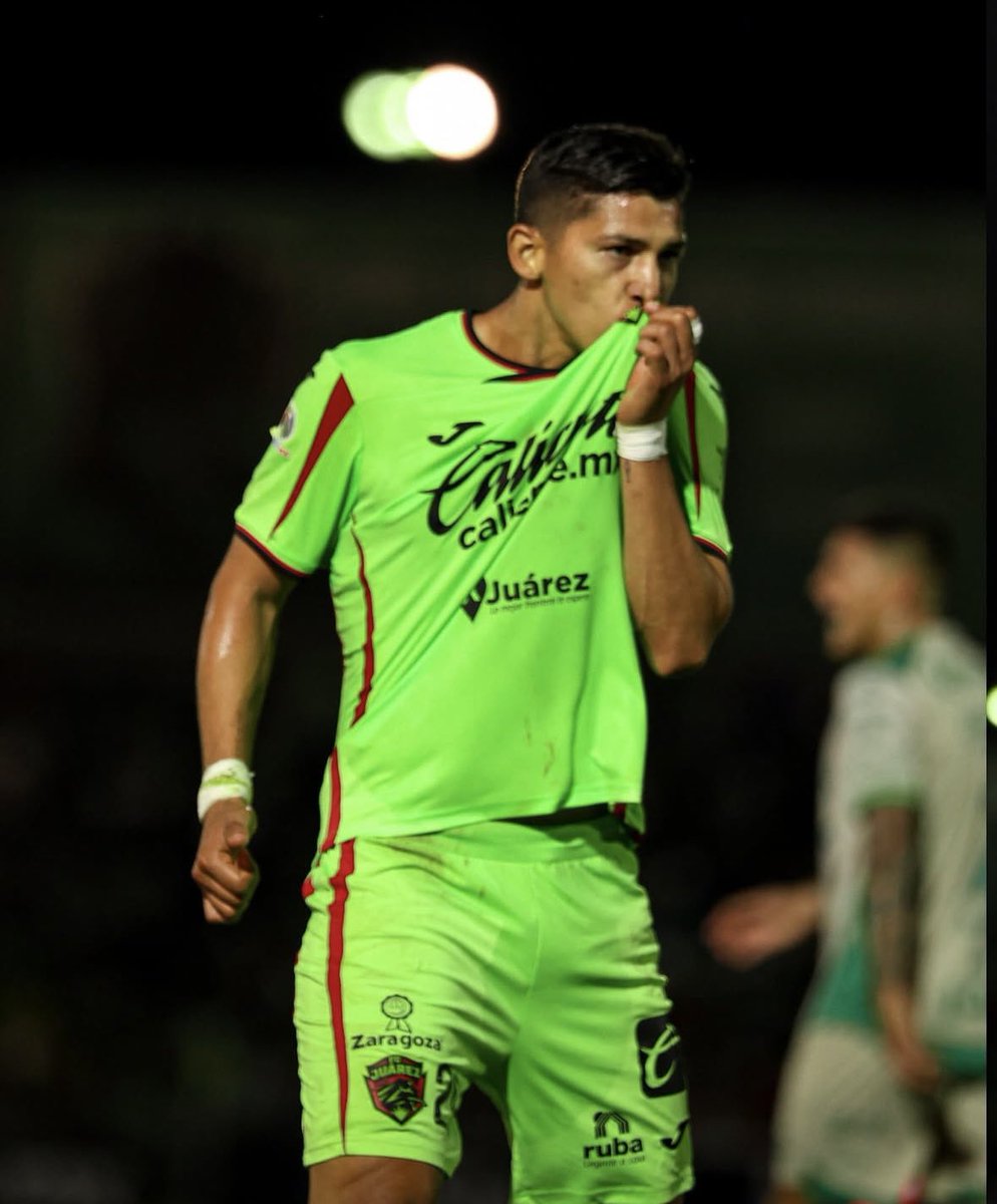 🚨Ángel Zaldívar deja Juárez y jugará en Alajuelense de Costa Rica. 
*️⃣Llega de manera definitiva y, una vez superada la revisión médica, firmará por 2 años con opción a uno más. #TratoHecho
ℹ️Junto a <a href="/KevinJimenezCR/">Kevin Jiménez</a>