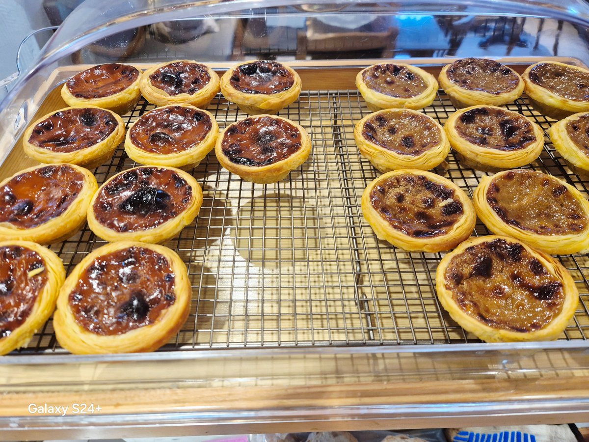 plumpy_brunch's tweet image. 1월10일 토요일 
카라멜타르트 얼그레이 타르트 각 2500원