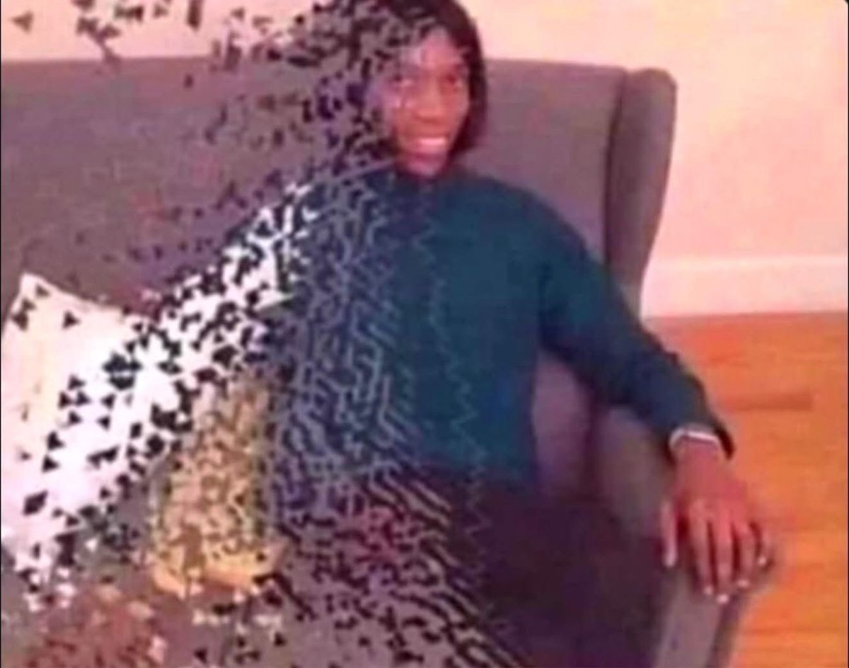 Callunc's tweet image. Me disappearing from someone’s life soon as I feel the vibes change