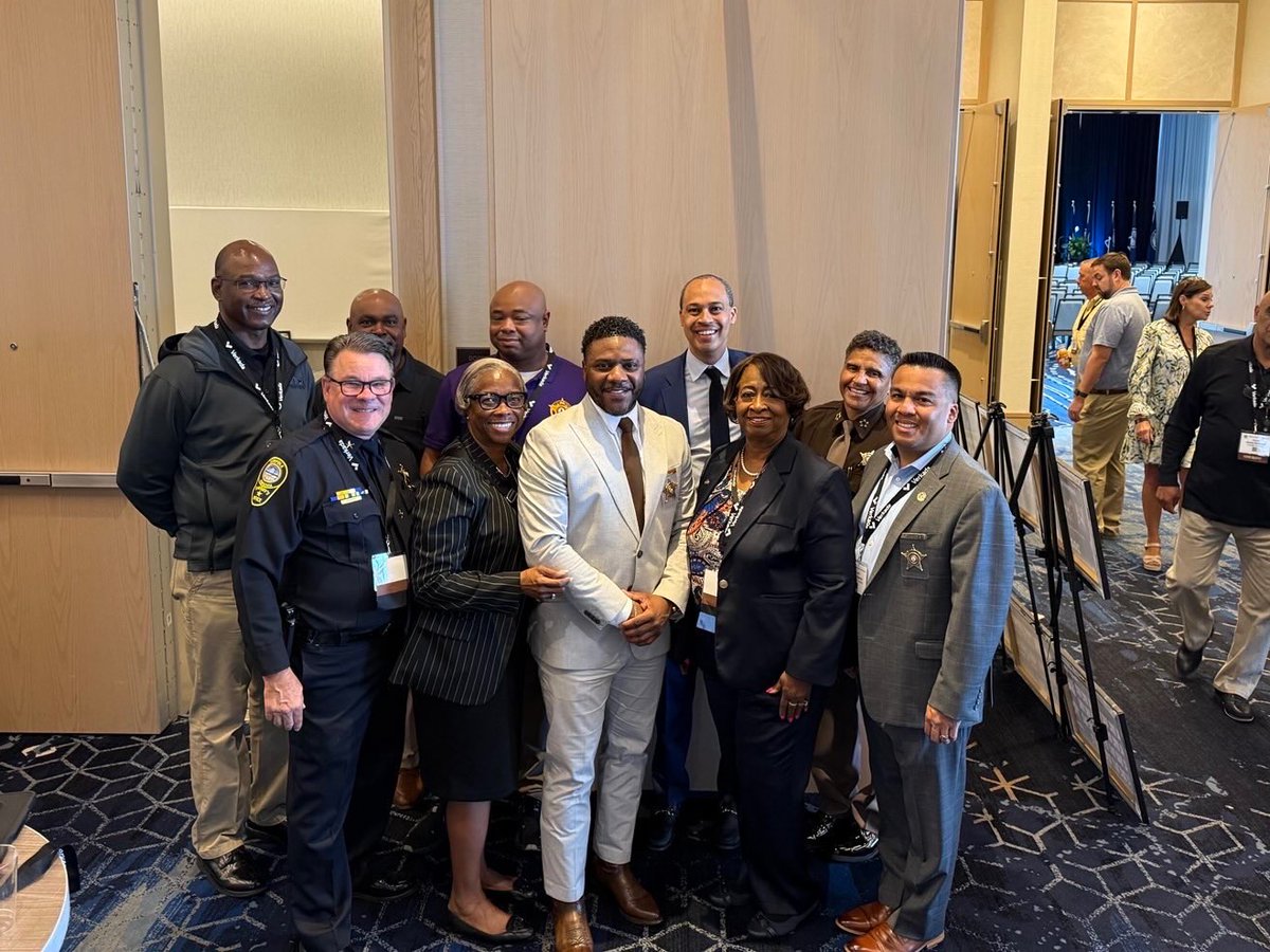 Jay Jones tweet media