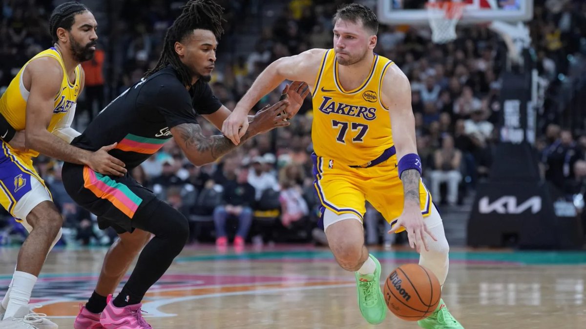 LeBron James and multiple Lakers were sidelined as they fell 107-91 to the Spurs, snapping their three-game winning streak. Luka Doni posted a triple-double in the loss.  ocregister.com/2026/01/07/luk…