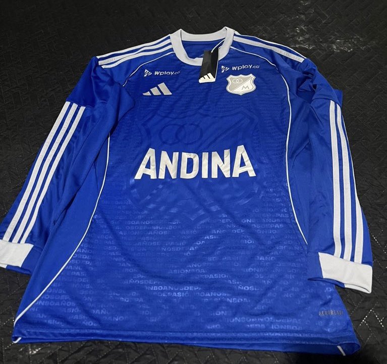 Está seria la nueva camiseta de Millonarios, la de los 80 años
¿Les gusta?