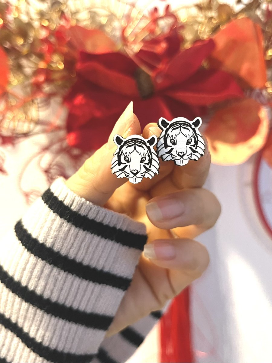 新年の新作、第一作目 大好きな虎モチーフを 初めて作りました。 白虎