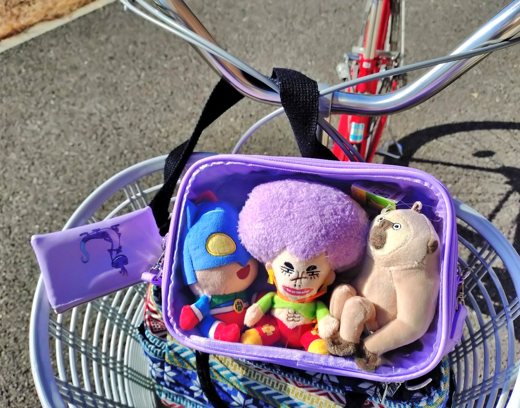 今日はお船に乗ってサイクリングに来てる！良い天気！