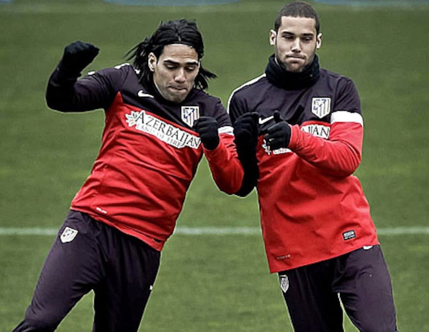 Qué lo inviten pará el primer partido qué pueda disputar Falcao en el Campin en el semestre

Invitar, Mario Suárez <a href="/MillosFCoficial/">Millonarios FC</a>