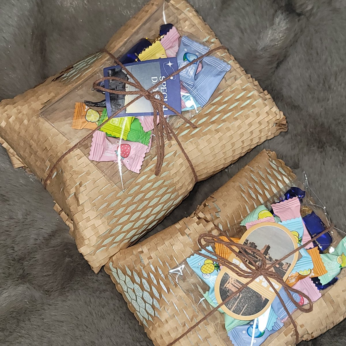 #이벤트열었TaDa 

파란 선물 줄까~노란 선물 줄까?

#RT + #FOLLOW 까지 해주신 2명에게 
Blue Gift or Yellow Gift
선물로 드릴게요🫶

댓글에 파란 하트 💙  or 노란 하트💛 남겨주면 당첨 확률이 올라갈수도?!

(요즘 포장하는게 재밌어서 여러분께 선물도 드릴겸 준비해봤어요)

⭐️1월 31일 공개