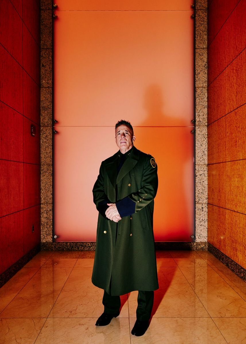 Quadcarl's tweet photo. It’s pretty simple, if you don’t want to be called a Nazi don’t do Nazi shit like this.

Yes, this is an official DHS photo. https://t.co/ngpVBwUhtf