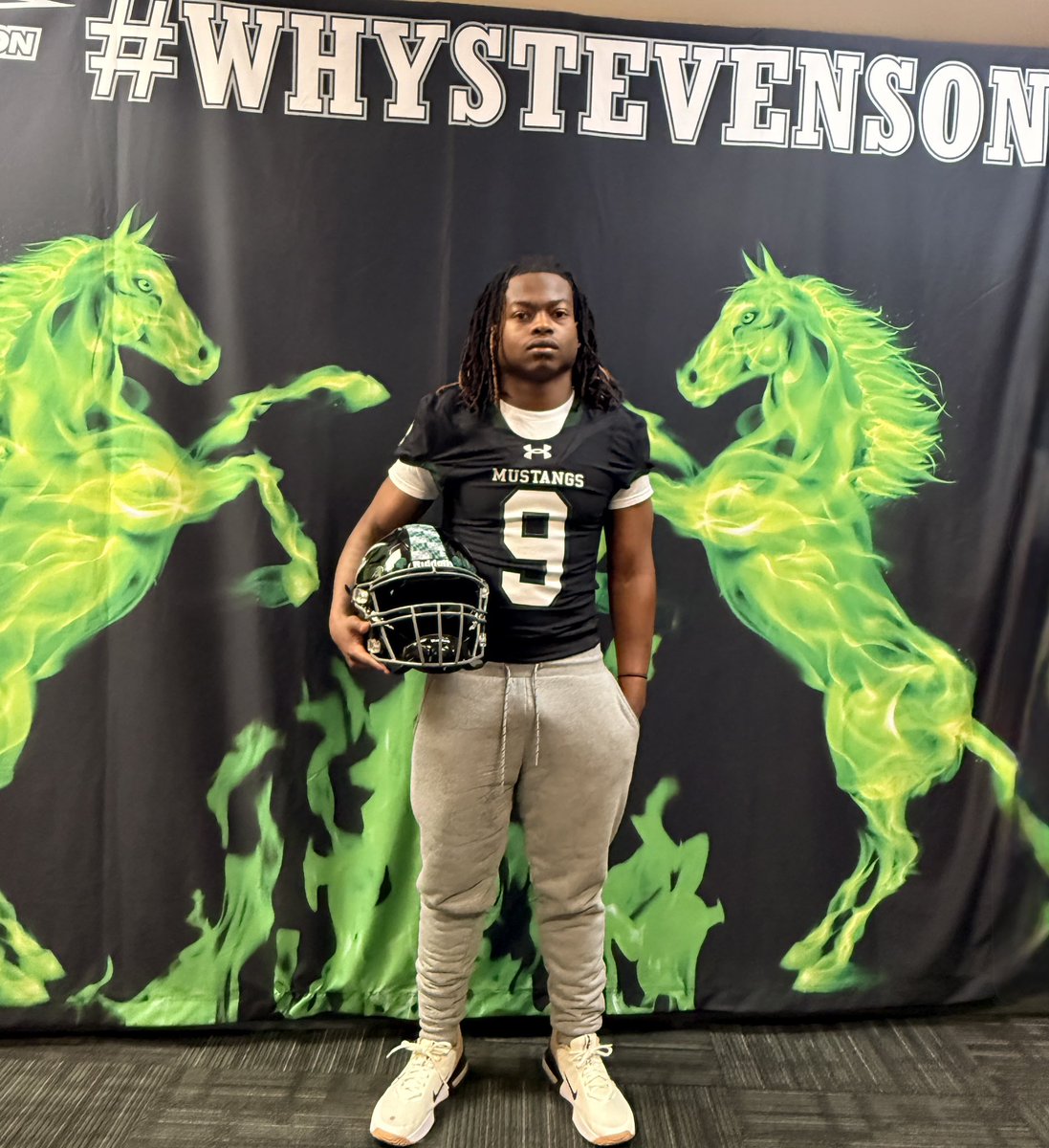 CooperPollard08's tweet photo. After a great visit and conversation with Coach Hottle, I am blessed to receive an offer from Stevenson University 🙏🏾🏈
@CoryPietrzyk22 @RealCoach_Ted3 
@coachwynn6 @coach_blaine @coachdeetull @SMRFootball @elite360recruit @DFO_AJ https://t.co/ehf2bCnOVD