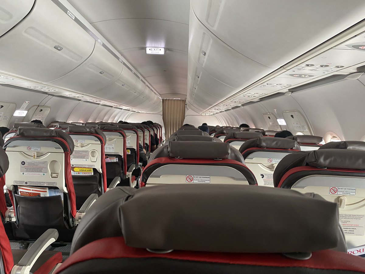 adeirfan's tweet photo. penerbangan CGK-SUB, Batik Air, 10 Jan 26, hanya 25% occupancy https://t.co/a2u6xUvW7M