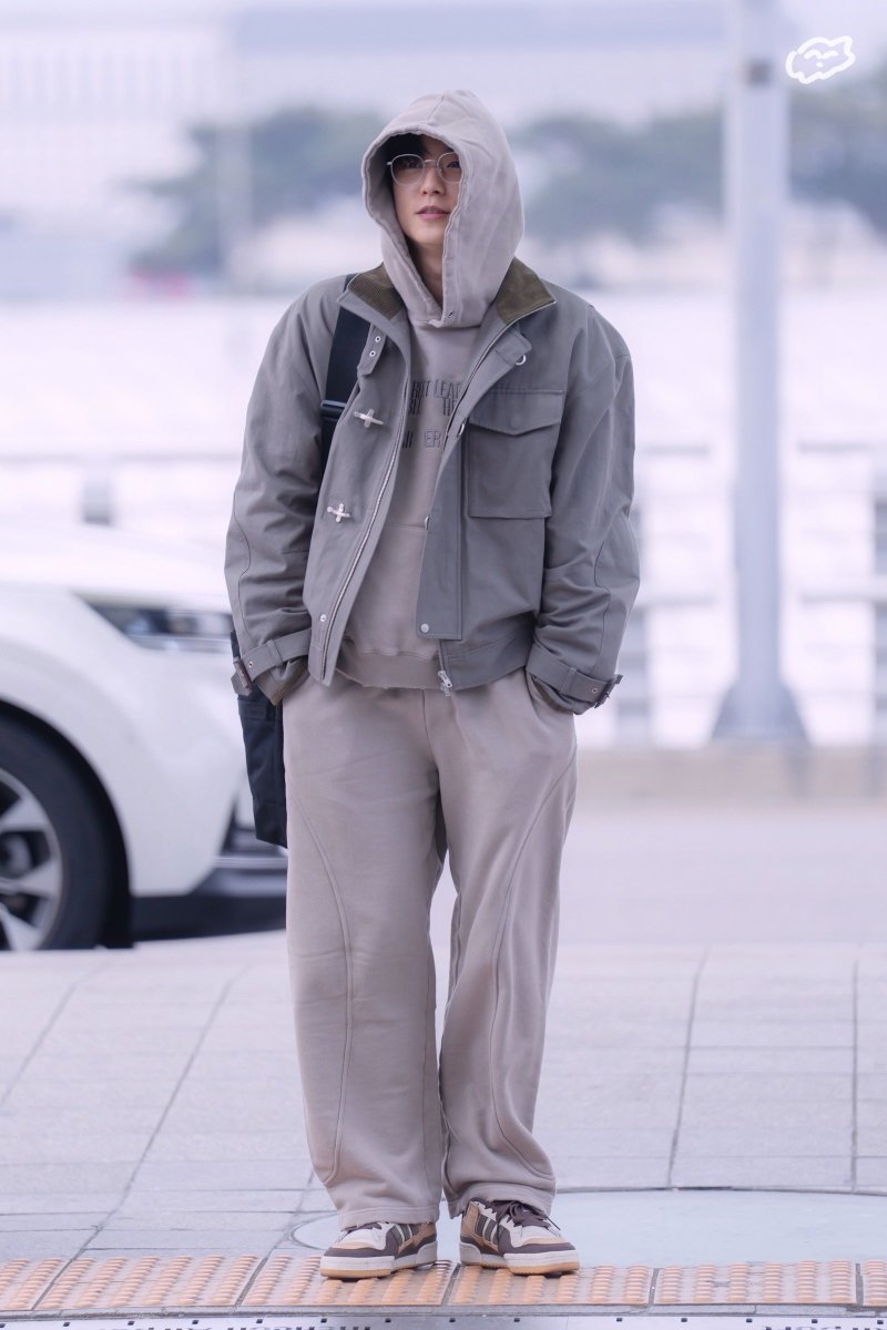 260110 출국
🩶

#공찬 #GONGCHAN #B1A4 #비원에이포