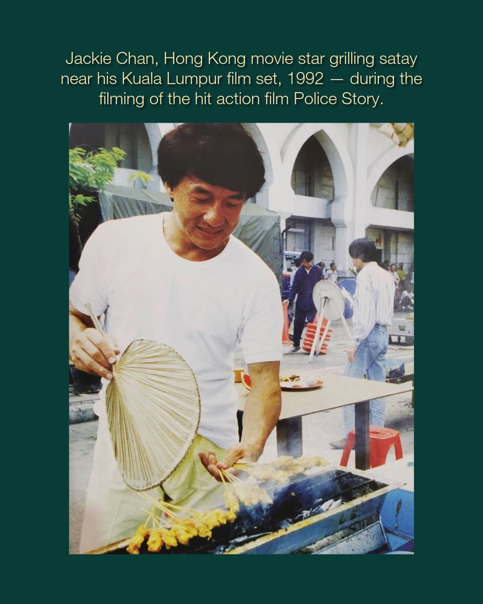 thosedaysmy's tweet photo. Back in 1992, Kuala Lumpur wasn’t just a city of traffic and towers.
It was also a movie set.

Jackie Chan, Hong Kong movie star was here filming Police Story — and in between takes?
Grilling satay nearby like it was the most normal thing in the world. https://t.co/0MtBePgTUS