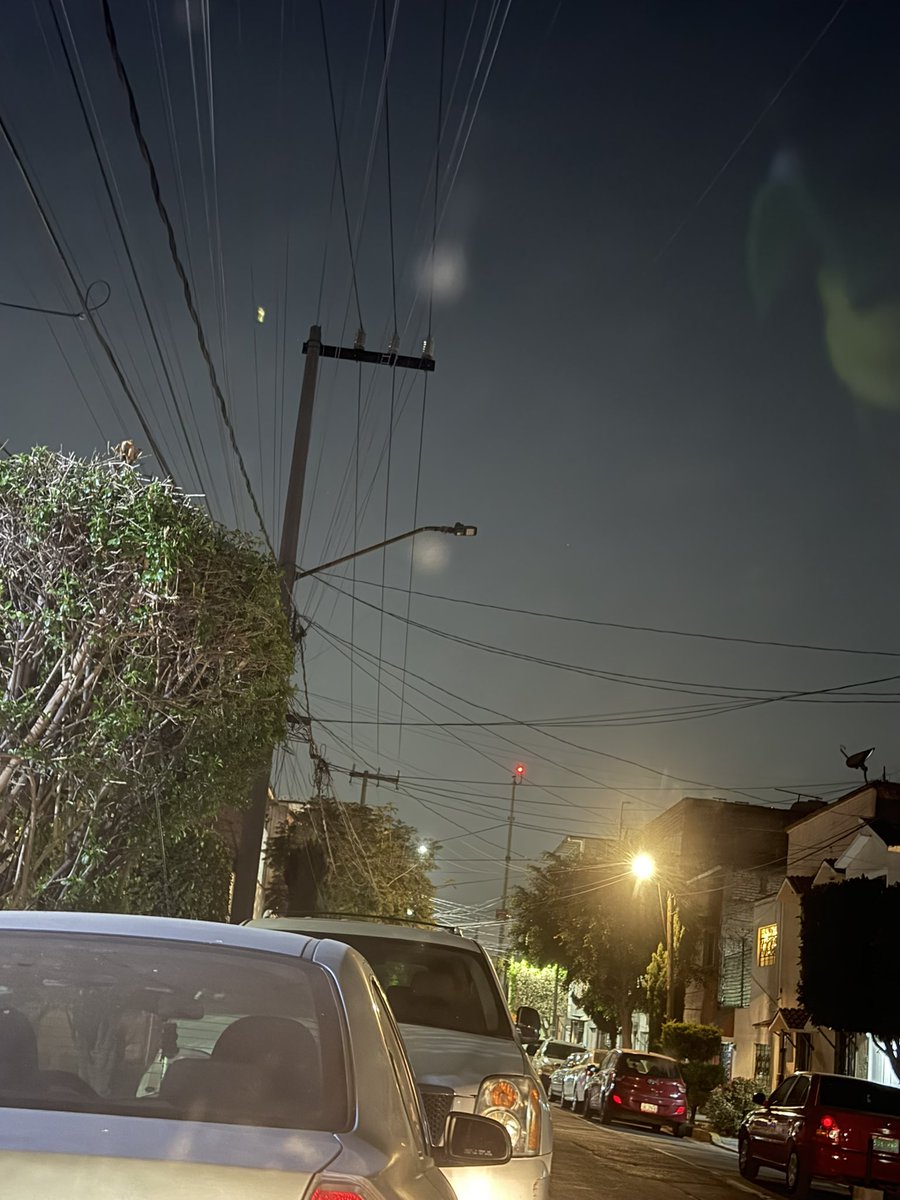 alexamond's tweet photo. @VcCesac luminaria fundida en oriente 178 a la altura del #250 col Moctezuma 2A sección CP15530 ayuda xfa !!!! https://t.co/GRHGPKZZP8