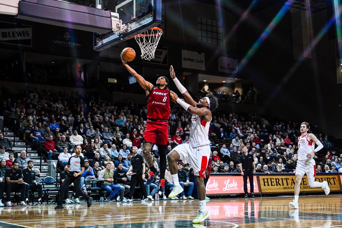 Trevor Keels goes 12-12 from 3PA, breaking an <a href="/nbagleague/">NBA G League</a> record for 3PM without a miss, per <a href="/EliasSports/">Elias Sports Bureau</a>.

Perfect from deep.

Keels has also tied a Skyforce record for 3PM in a game.