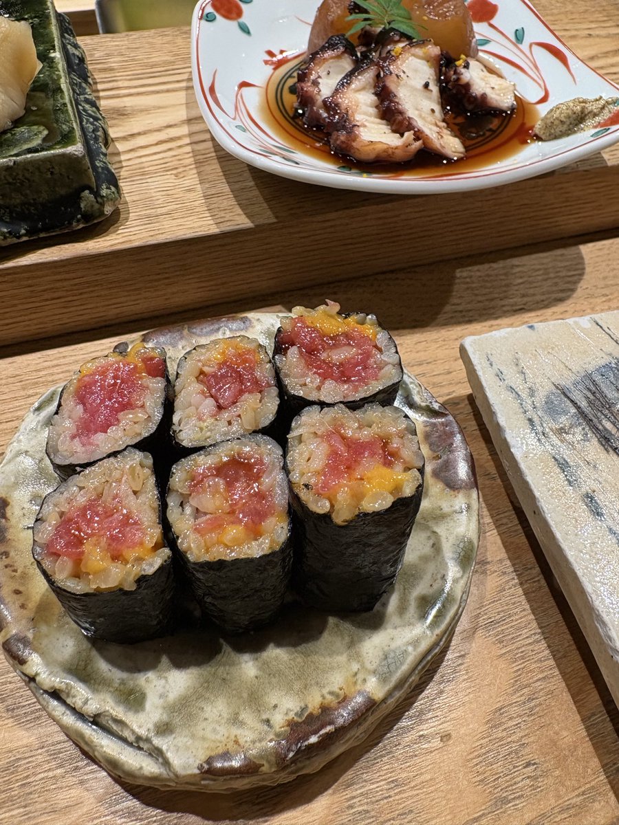 hhidekiii's tweet photo. 明けましておめでとうございます㊗️遅れましたが笑
2日から仕事でしたが、会社から電話があり、実機訓練が必要な方に渡すと言われて、仕事なくなりました💪
休みが増えたので日本に帰国中🇯🇵 https://t.co/SpF8Rrj7US