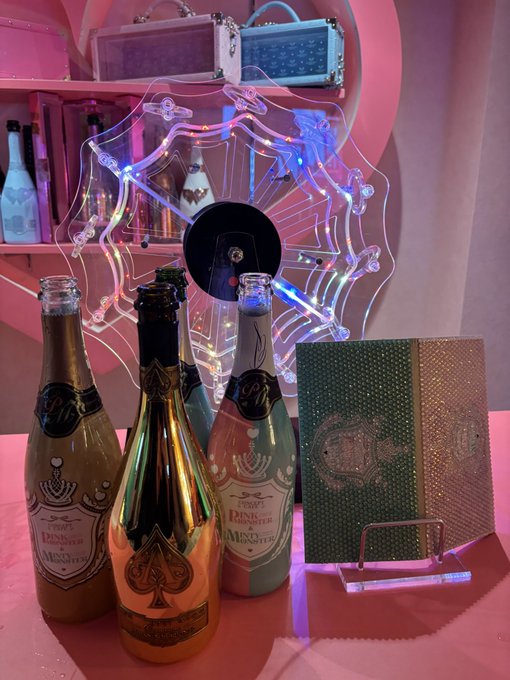 PINK MONSTER ＆ MINTY MONSTER神戸三宮のツイート