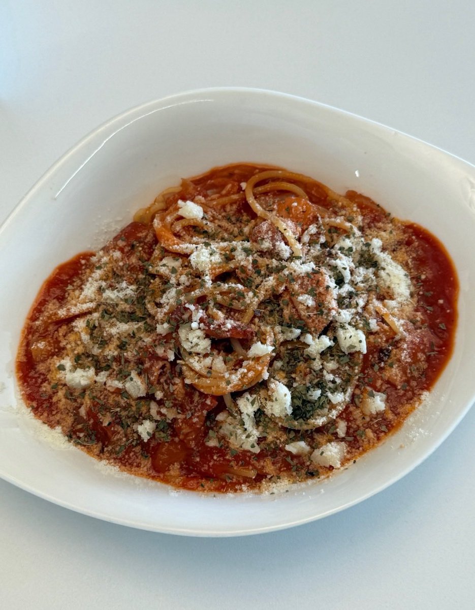 247EUNHO's tweet image. [100126] 🐺🫧

EUNHO SHARED HIS HOMEMADE PASTA PICS THAT HE USED!!!! 🤤

🐺: i’m not exaggerating, in my entire life i’ve never had delivery pasta that tasted better
🐺: i’ve made these two dishes over a hundred times in my life, so i’m confident about them hehe