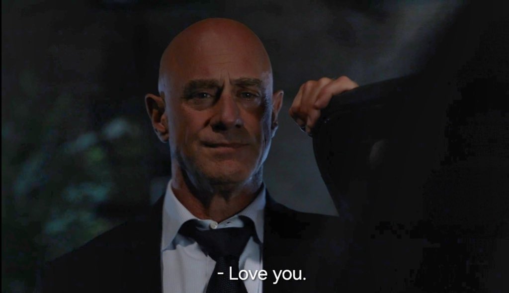 stablersoftie's tweet photo. I believe something definitely changed when Elliot came back home from undercover.. I can’t pinpoint what yet, but it did happened. they continued to talk and it led to something more. (dating era mhm 🙂‍↕️) https://t.co/bDYiJG9l0r