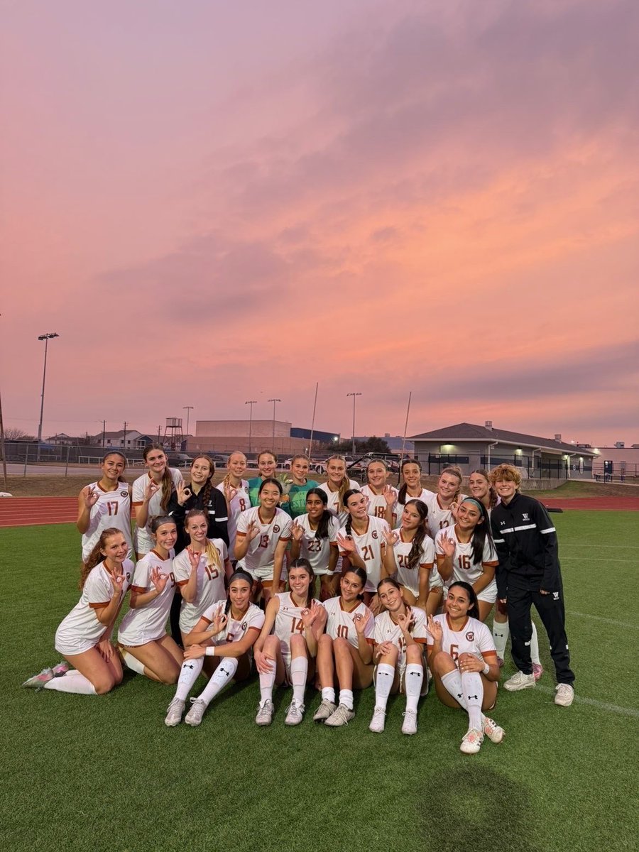 WestwoodGirlsSoccer tweet media