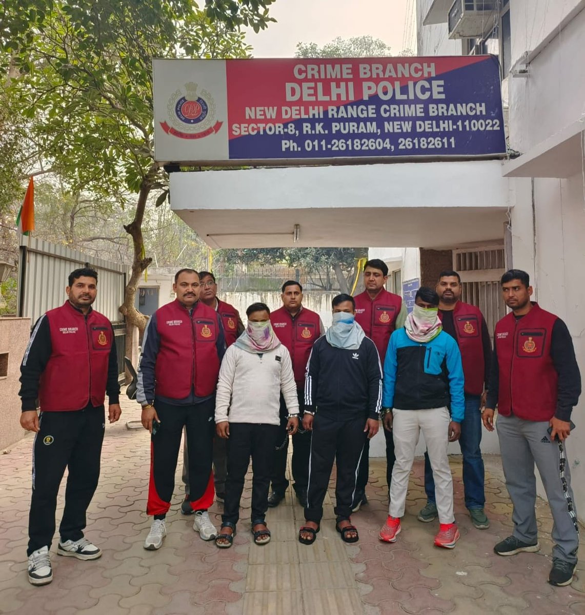 CrimeBranchDP's tweet photo. 🚨 BIG BREAKTHROUGH | NDR, CRIME BRANCH | DELHI POLICE 🚨

👊 Three hardcore criminal arrested after interstate manhunt
📍 Absconding accused of a murder of PS Narela Industrial Area, Delhi
🏃‍♂️ On the run for months, constantly changing locations
📍 Tracked down & nabbed from Begusarai, Bihar
🧠 Prime accused: Bad Character with 35+ criminal cases
💪 Successful operation led by Insp. Vivek Malik, under ACP Umesh Barthwal and overall supervision of DCP Sh. Pankaj Kumar.

🚨 बड़ी सफलता | NDR, क्राइम ब्रांच | दिल्ली पुलिस 🚨

👊 तीन शातिर आपराधिक अंतर्राज्यीय अभियान में गिरफ्तार
📍 थाना नरेला इंडस्ट्रियल एरिया, दिल्ली में हुई हत्या के फरार आरोपी
🏃‍♂️ कई महीनों से फरार, लगातार ठिकाने बदल रहे थे

📍 बेगूसराय, बिहार से दबोचे गए आरोपी
🧠 मुख्य आरोपी कुख्यात बदमाश, 35 से अधिक आपराधिक मामलों में संलिप्त
💪 सफल अभियान का नेतृत्व निरीक्षक विवेक मलिक द्वारा किया गया,  एसीपी उमेश बर्थवाल के निर्देशन में डीसीपी श्री पंकज कुमार के समग्र पर्यवेक्षण में

https://t.co/NZlnfDWYkV
#DelhiPolice
#CrimeBranch 🚔🔥
@delhipolice