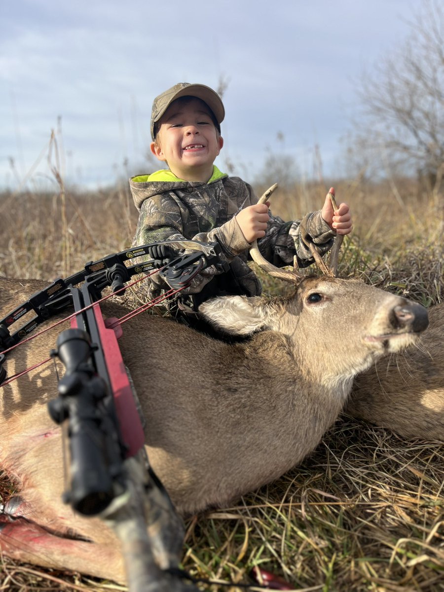Garrett_Love's tweet photo. Grayson was excited to fill our freezer with perfect shot with crossbow on a buck and a doe! Pretty special Christmas memory with Papa Chad (for both of them) shooting his first deer!! https://t.co/65m86ubNyh