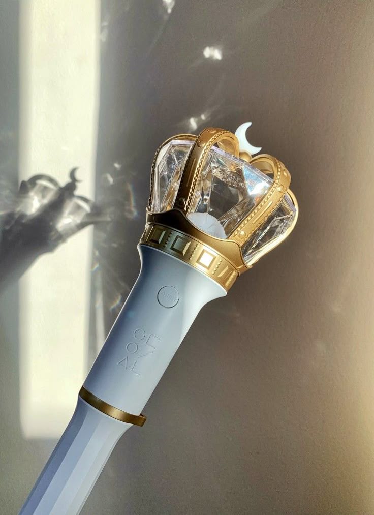 l0onatica's tweet image. loona