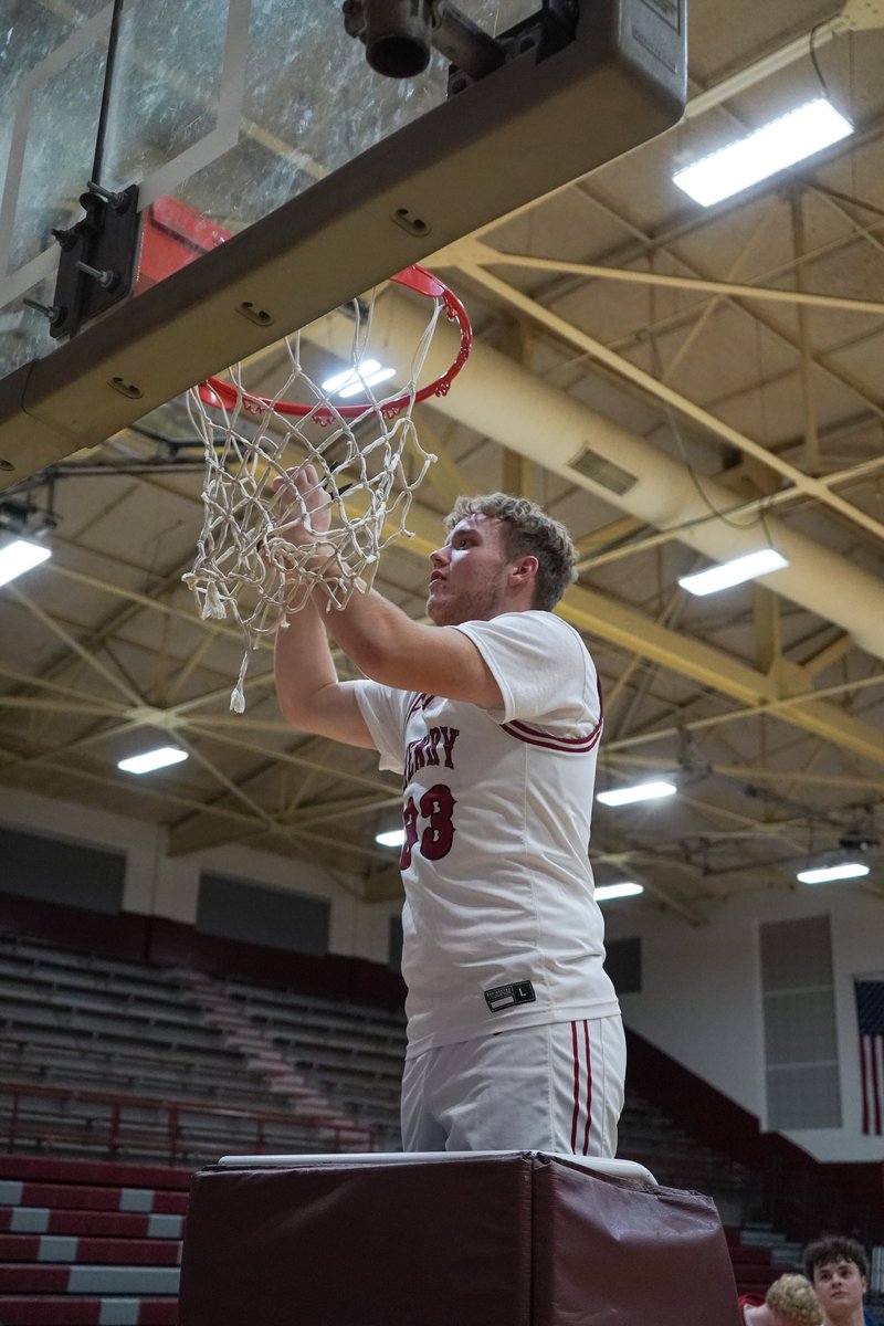 hcsports's tweet photo. Photos from Henry County's 2A Section 5 Championship win over Lexington Catholic: 

@HenryAthletics https://t.co/ZcYSkVvyM2
