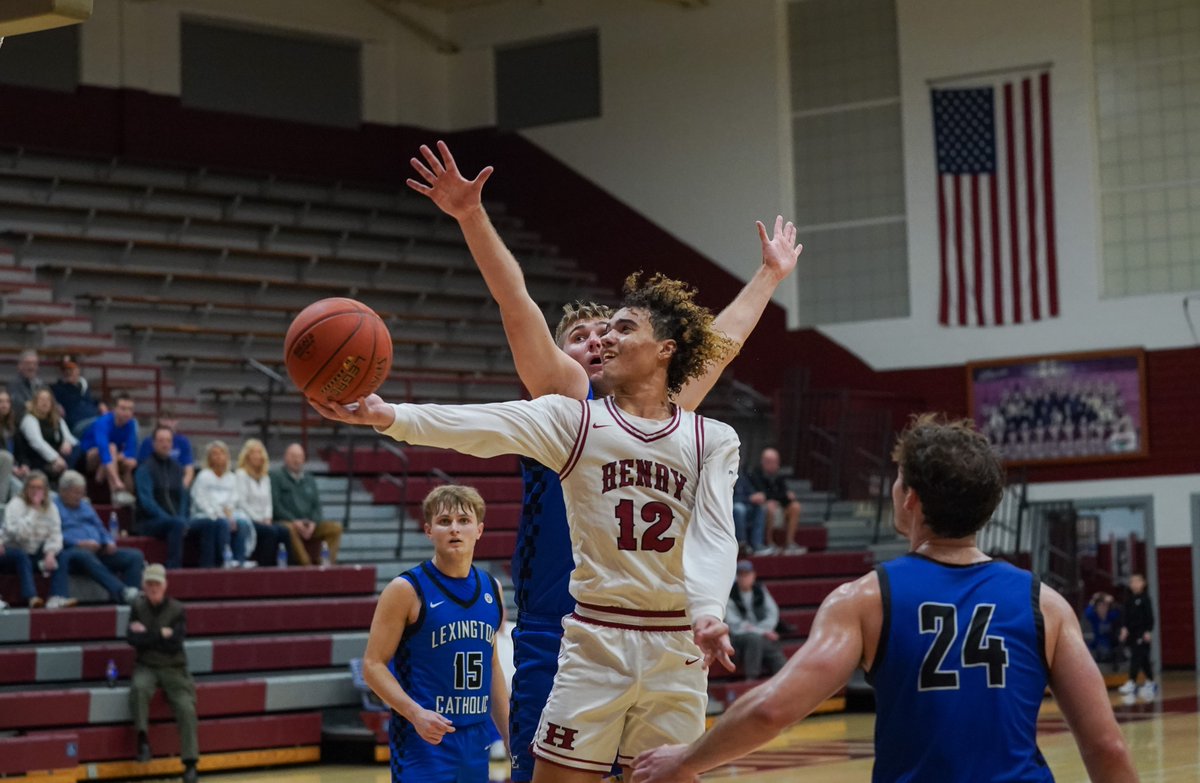 hcsports's tweet photo. Photos from Henry County's 2A Section 5 Championship win over Lexington Catholic: 

@HenryAthletics https://t.co/ZcYSkVvyM2