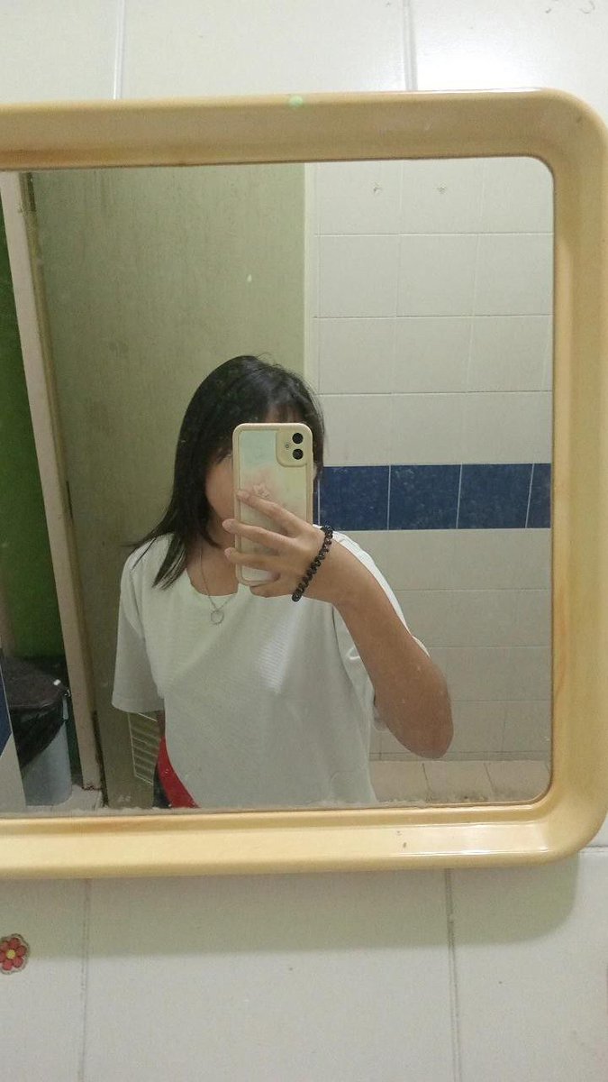 _iDeaI2_'s tweet photo. อาบน้ำเสร็จละก็จะหนาว ๆ หน่อย https://t.co/wdRw2065Gj