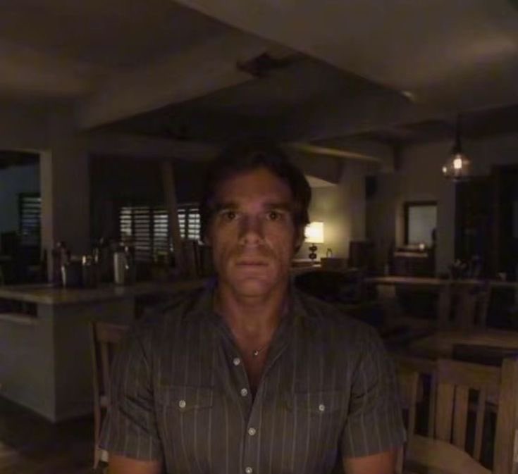 Lexax96's tweet image. cuando aceptaste una salida y el momento de salir se acerca