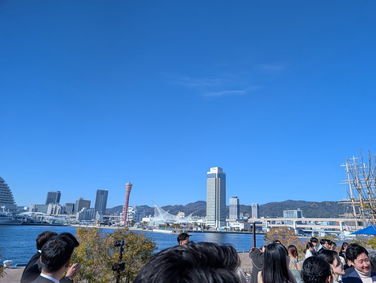 IsSaturn's tweet photo. とっても良い天気で、2人の門出を祝うには最高のシチュエーションでした！ https://t.co/3TjQVlDqsj
