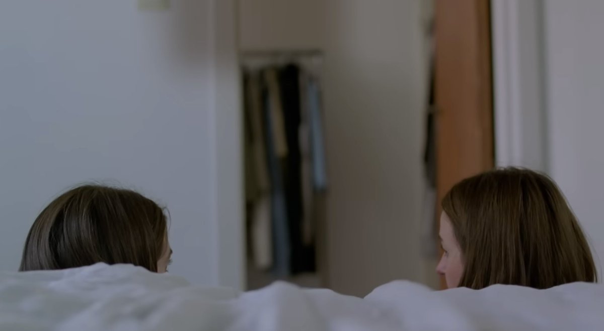 FilmUpdates's tweet image. ‘SENTIMENTAL VALUE’ wins Best International Feature at The Astra Awards.