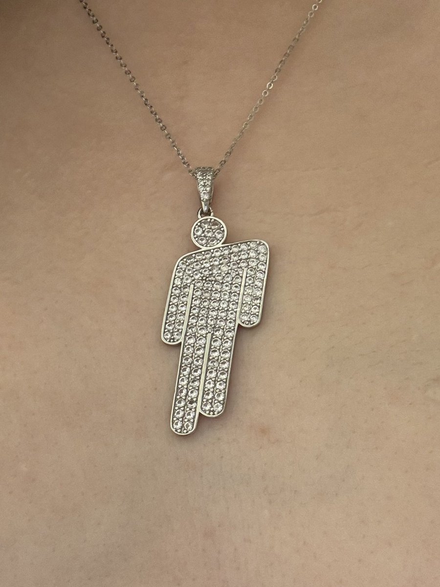 reviews PINNED, insta in bio tweet media