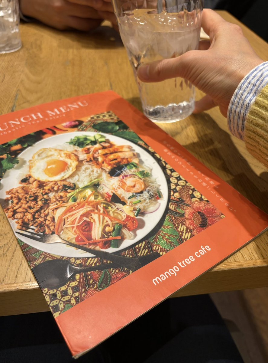 sada20240410's tweet photo. 楽しいプレート
いただきま〜す 😋
#MangoTreeCafe 🇹🇭
#マンゴーツリーカフェ
#タイ料理 #ランチ
#昼ごはん https://t.co/1Wr9hWbvUK
