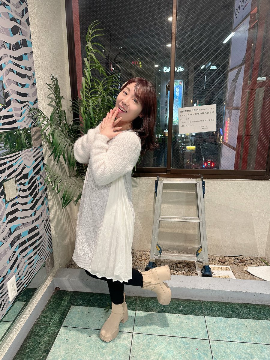 サクランボ♡ページ♪ 水色が可愛いメニューと水色の店内で可愛いお写真沢山撮れちゃいます