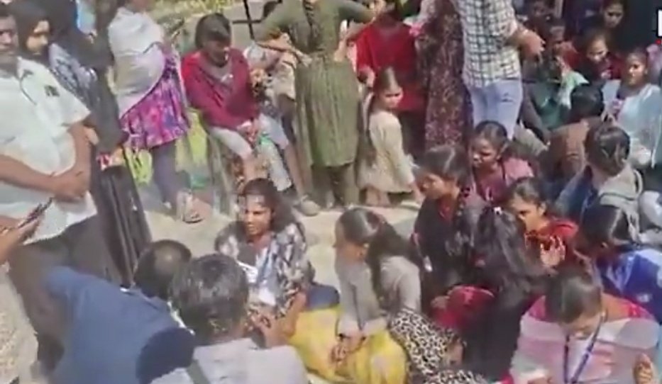 Kavish aziz tweet media