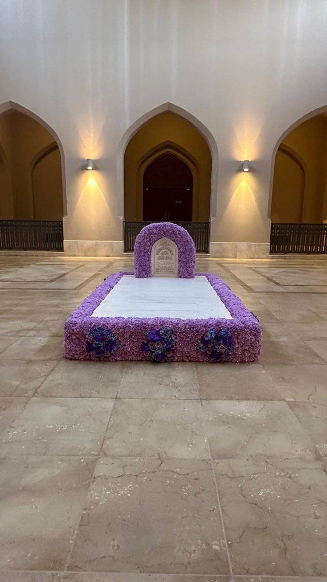Royal Oman Family tweet media