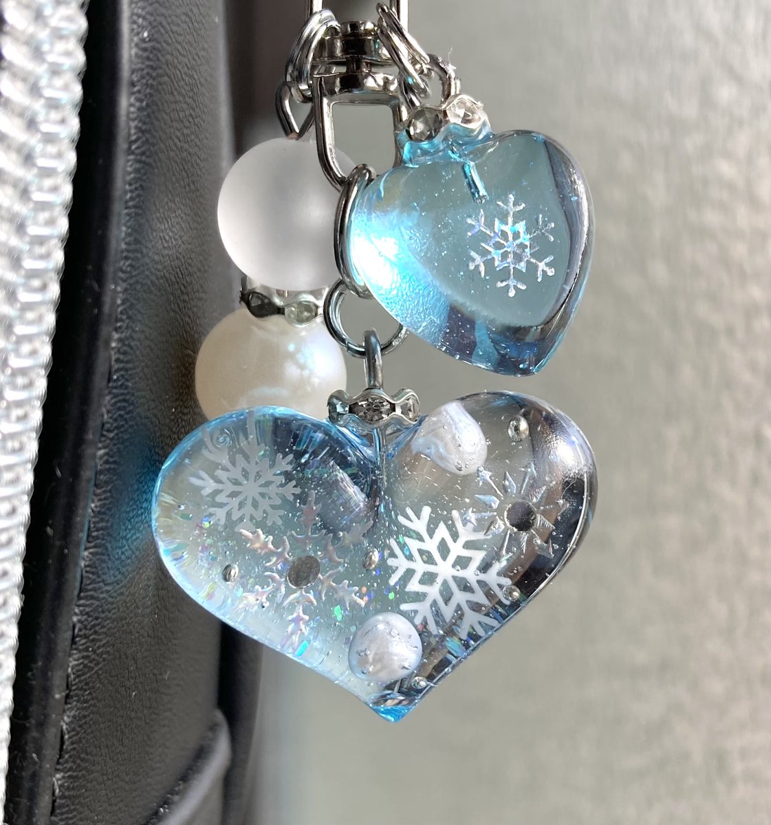 ぷっくりハートの雪バッグチャーム❄️

#レジン #レジンアクセサリー #ハンドメイド #バッグチャーム #雪