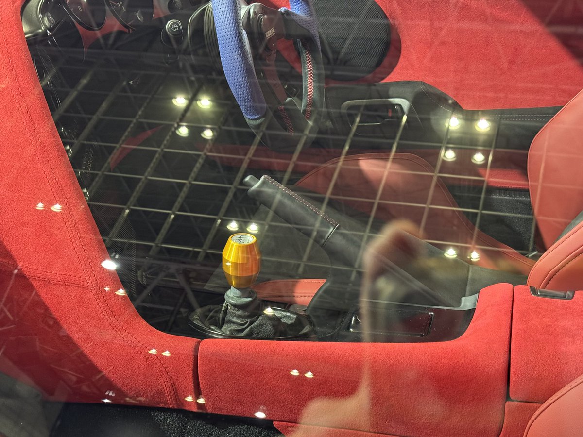 amemiyafdac987's tweet photo. トップシークレットVR38換装スープラ

かつてのRB26換装スープラ(イギリス最高速違反したやつ)の最新リメイク版
VR32のようにミッションもDCTかと思ったらまさかのゲトラグ6MTのまま
もちろんまたイギリス行くんすよね？(馬鹿野郎) https://t.co/VWyVMpH9bN