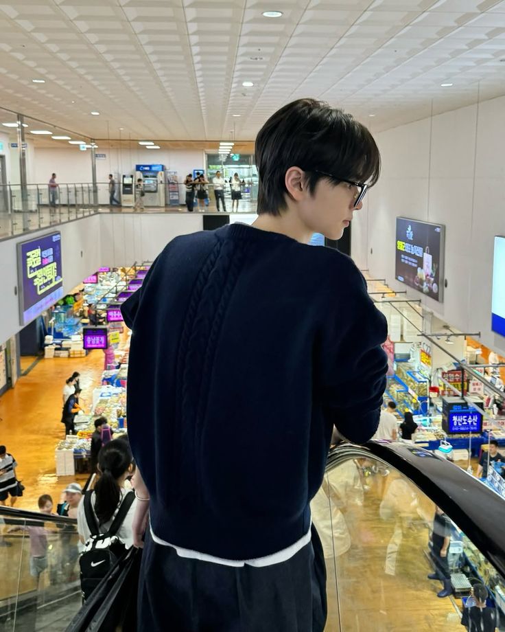 gerryparvezio's tweet image. This morning with my lovely girlfriend. I'm oversleep today but that's not be a real one cuz I dreaming about her on my sleep. I love you sayang. Just taking some photo's for her.. hope she love this tweet more then give another guy love.