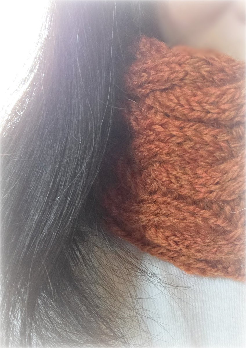 sekka_ya's tweet photo. ネックウォーマー編みました
色も模様も気に入っています

ミニスポーツメランジで編みました
ウール100%なので少しチクチクするかもですが…

可愛く編めてうれしいです
#ユザワヤの編み物選手権 https://t.co/zc2vVAuGw4