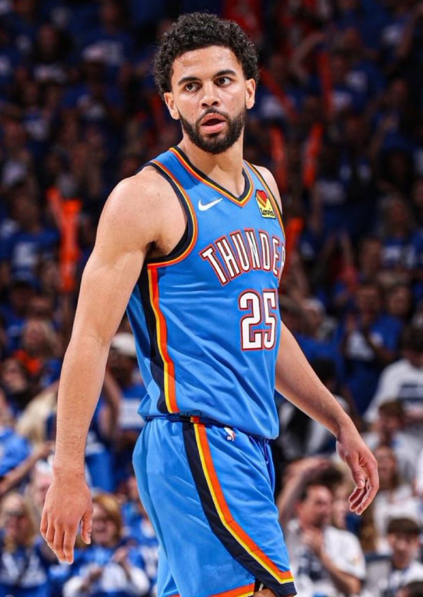 TheHoopCentral's tweet photo. Ajay Mitchell tonight:

23 Points
6 Assists 
3 Rebounds 
9/18 FGM
+15 +/-
38 Minutes https://t.co/e5pAY1FM46